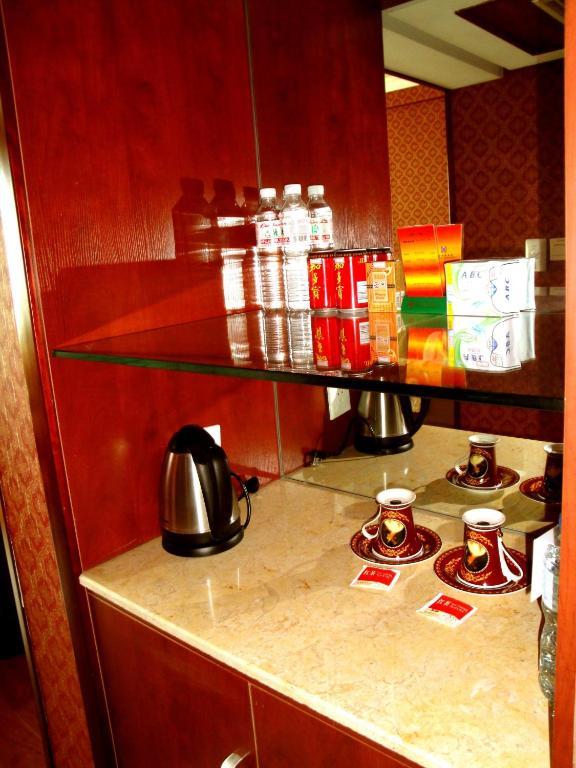 Overseas Chinese International Hotel Qingdao Room photo